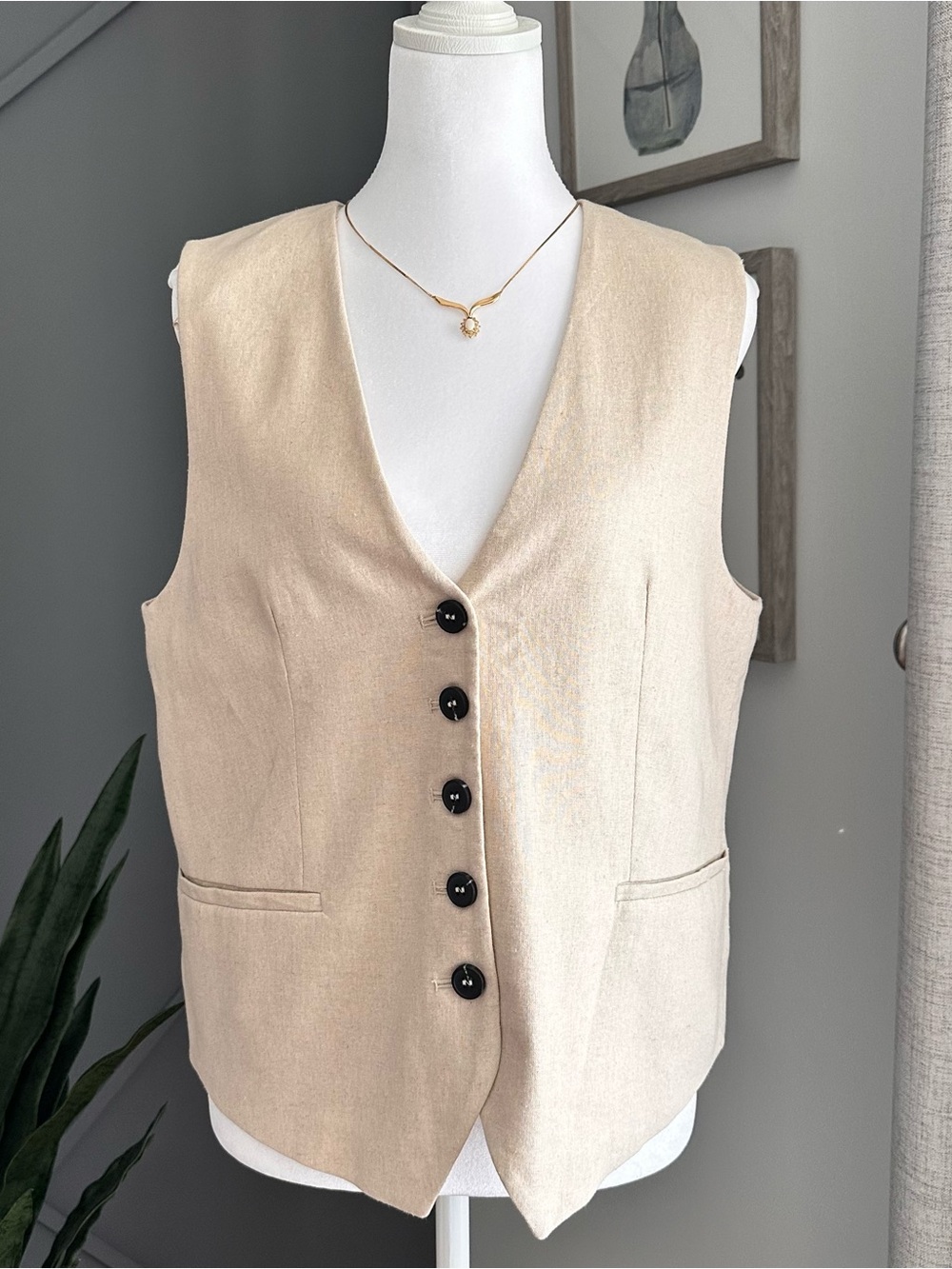 Zara Neutral Beige Vest with Contrast Buttons
